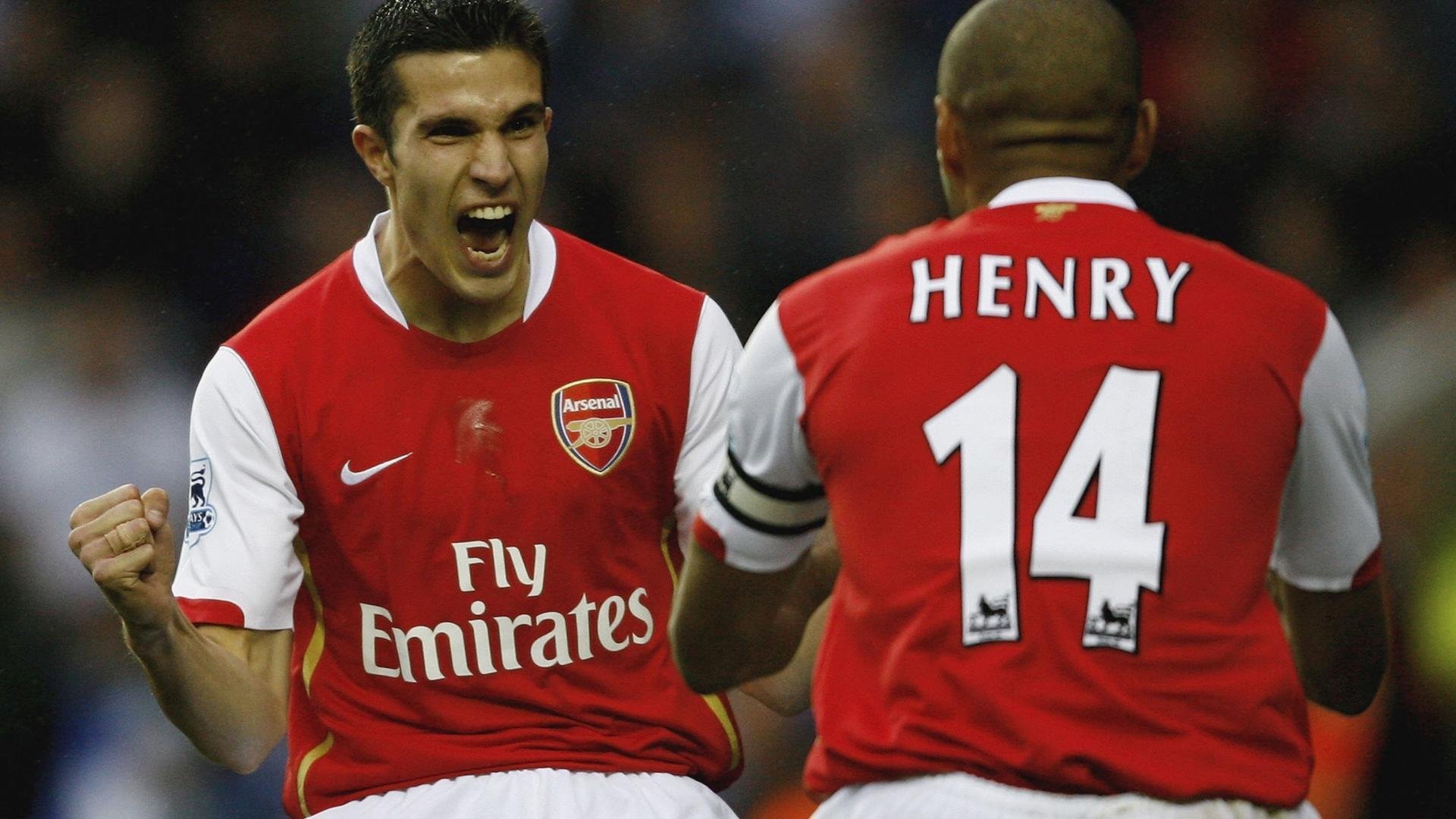 英超绝杀瞬间：终场哨声前的奇迹出现，英超压哨转会